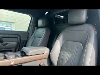 Used Land Rover Defender 2024 for sale - 74579357: Photo