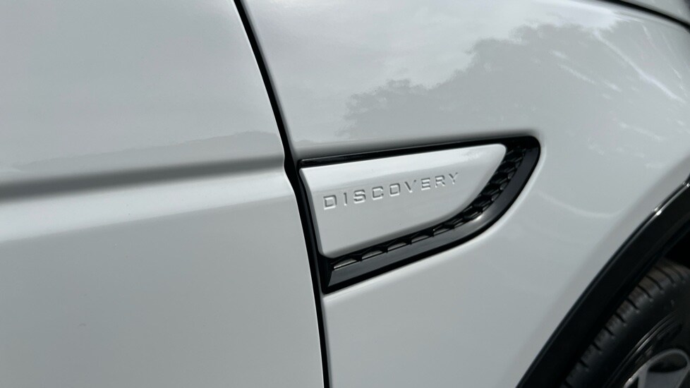 Used Land Rover Discovery Sport 2024 for sale - 76146217: Photo 21