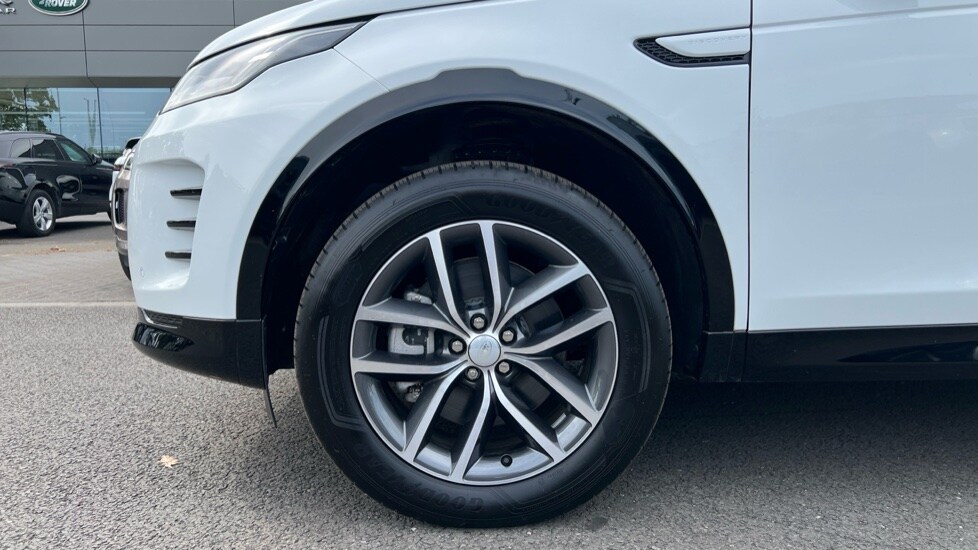 Used Land Rover Discovery Sport 2024 for sale - 76146217: Photo 31