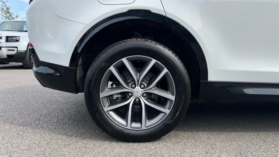 Used Land Rover Discovery Sport 2024 for sale - 76146217: Photo 32