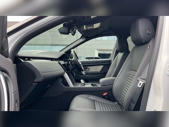 Used Land Rover Discovery Sport 2024 for sale - 76146217: Photo 3