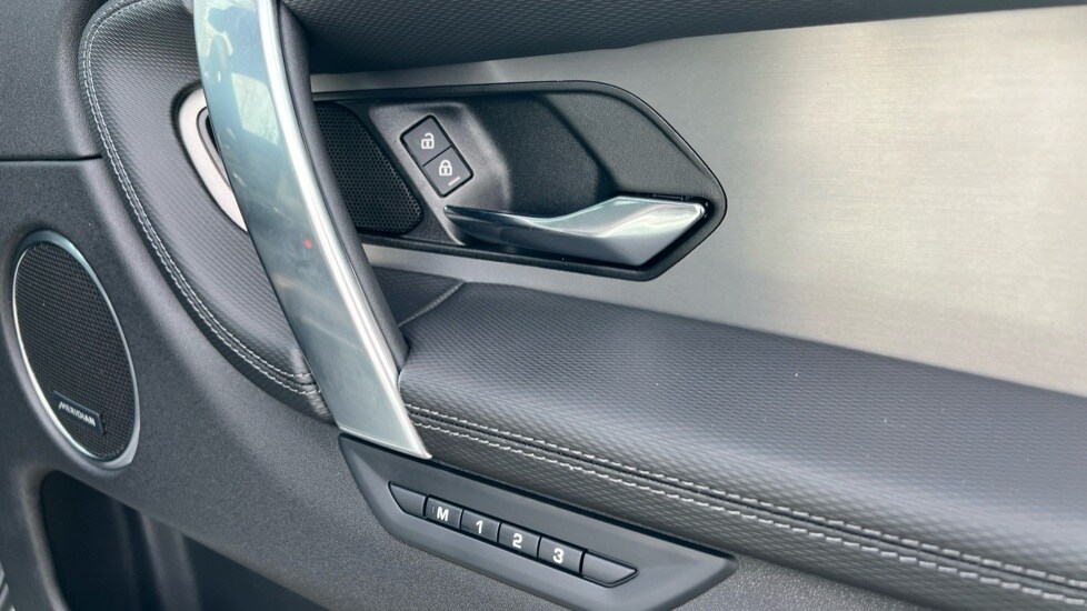 Used Land Rover Discovery Sport 2024 for sale - 76146217: Photo 46