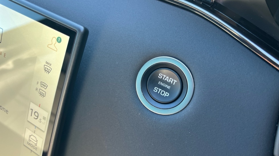 Used Land Rover Range Rover Evoque 2025 for sale - 76145980: Photo 41