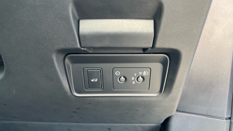 Used Land Rover Range Rover Evoque 2025 for sale - 76145980: Photo 42