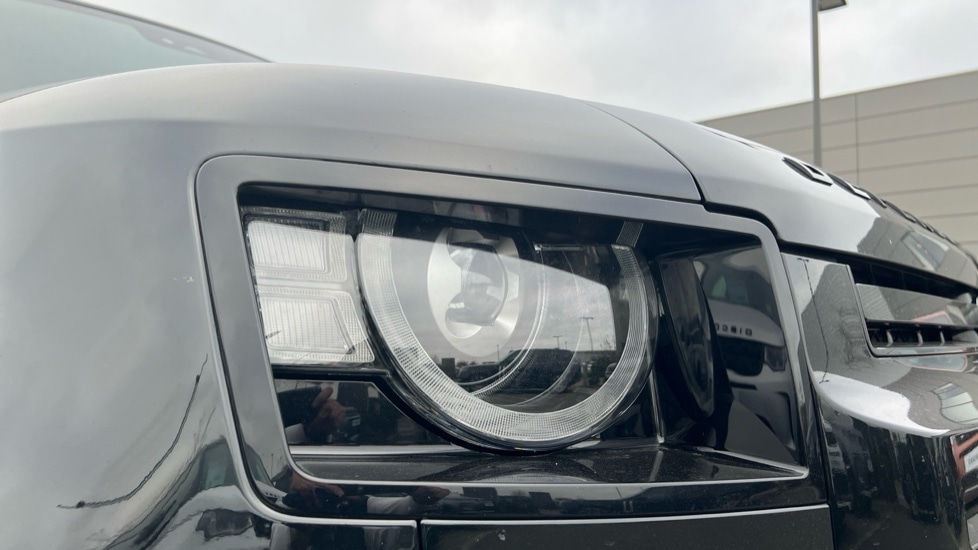 Used Land Rover Defender 2025 for sale - 76528883: Photo 17