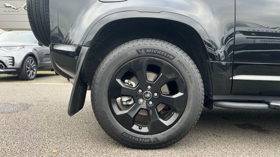 Used Land Rover Defender 2025 for sale - 76528883: Photo 32