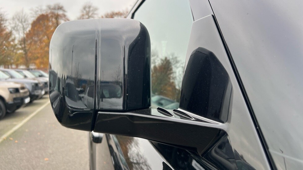 Used Land Rover Defender 2025 for sale - 76528883: Photo 37