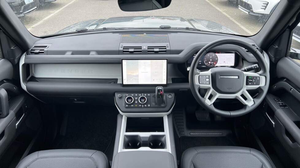 Used Land Rover Defender 2025 for sale - 76528883: Photo 9