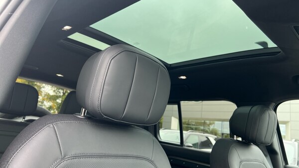 Used Land Rover Defender 2024 for sale - 76018081: Photo 21