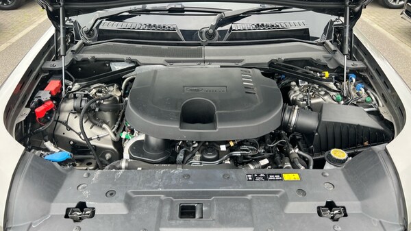 Used Land Rover Defender 2024 for sale - 76018081: Photo 30