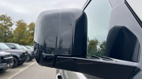 Used Land Rover Defender 2024 for sale - 76018081: Photo 40