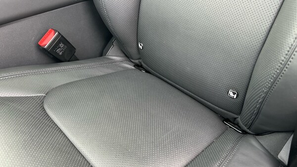 Used Land Rover Defender 2024 for sale - 76018081: Photo 91