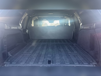 Used Land Rover Discovery 2023 for sale - 76229427: Photo 4