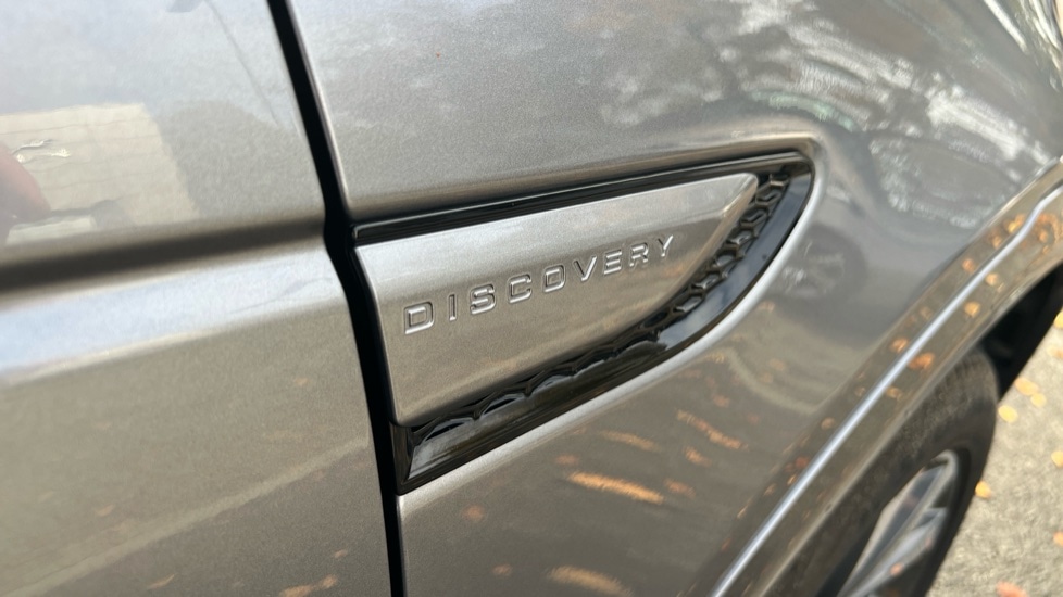 Used Land Rover Discovery Sport 2019 for sale - 76321846: Photo 21