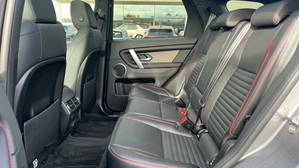 Used Land Rover Discovery Sport 2019 for sale - 76321846: Photo 4