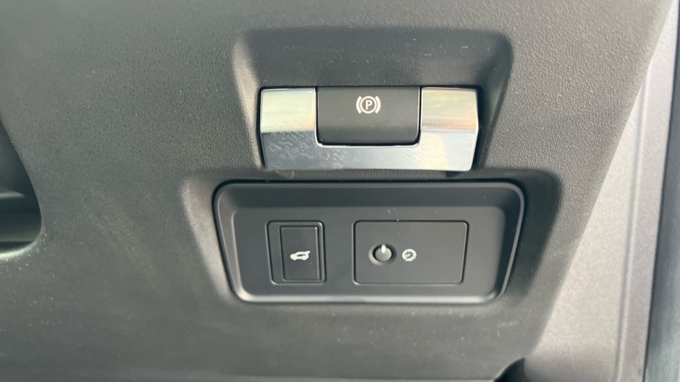 Used Land Rover Discovery Sport 2019 for sale - 76321846: Photo 43