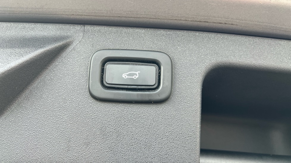 Used Land Rover Discovery Sport 2019 for sale - 76321846: Photo 50