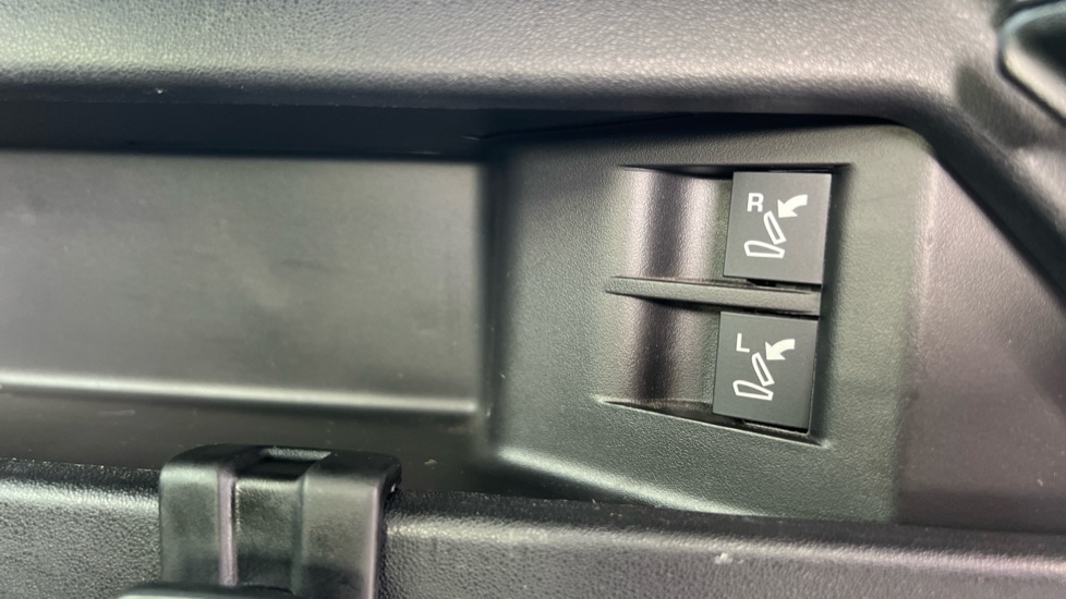 Used Land Rover Discovery Sport 2019 for sale - 76321846: Photo 51