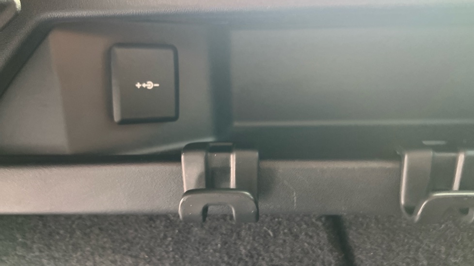 Used Land Rover Discovery Sport 2019 for sale - 76321846: Photo 52