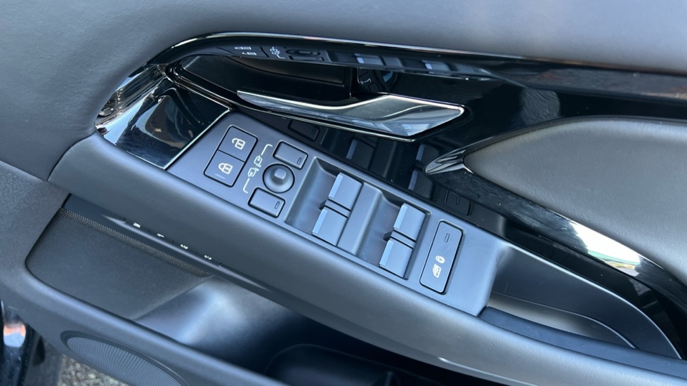 Used Land Rover Range Rover Evoque 2025 for sale - 76780094: Photo 47