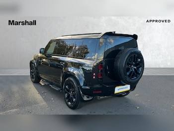 Used Land Rover Defender 2023 for sale - 76297547: Photo