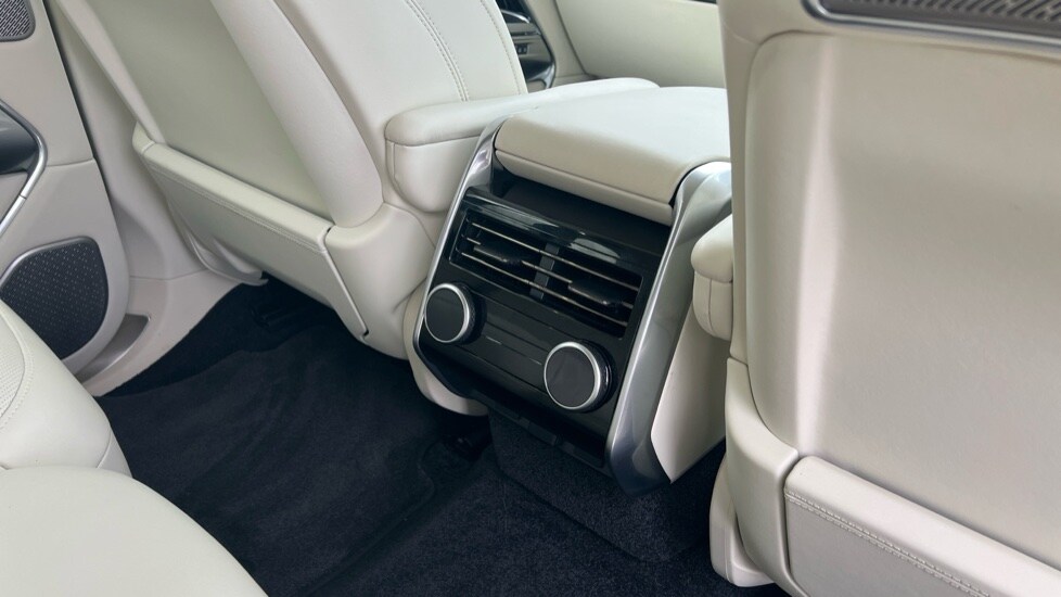 Used Land Rover Range Rover 2024 for sale - 76602986: Photo 18