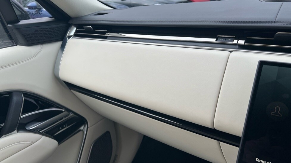 Used Land Rover Range Rover 2024 for sale - 76602986: Photo 34