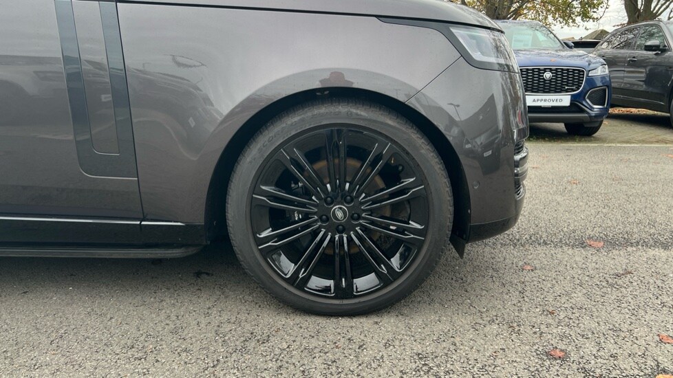 Used Land Rover Range Rover 2024 for sale - 76602986: Photo 8