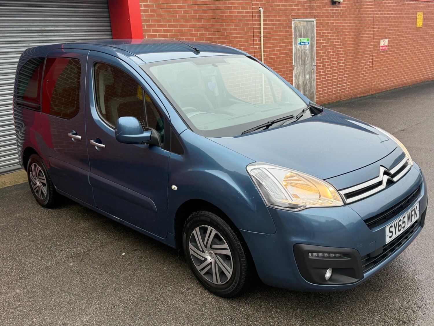 Used Citroen Berlingo 2016 for sale - 77509941: Photo 2