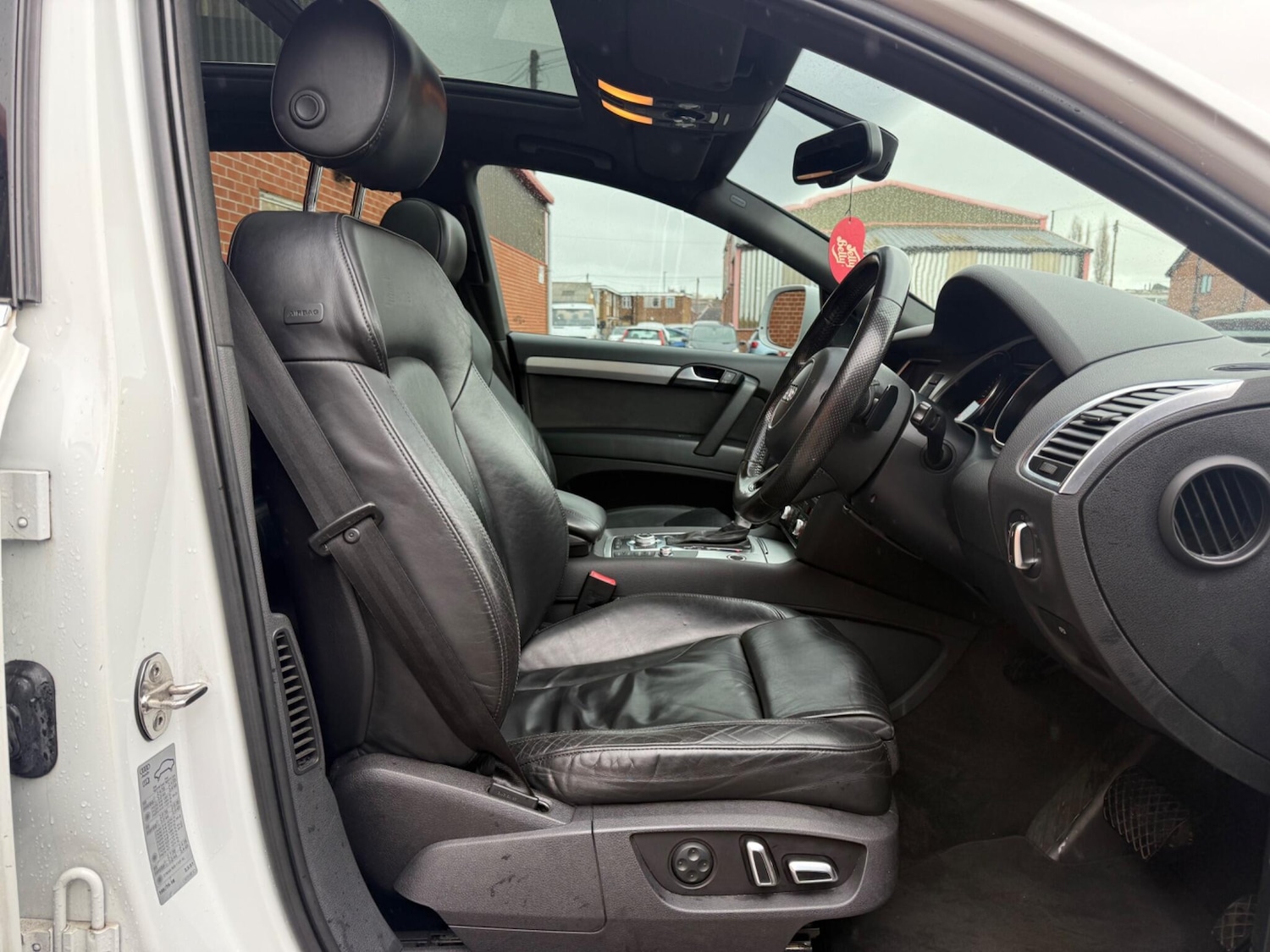 Used Audi Q7 2012 for sale - 78047636: Photo 29