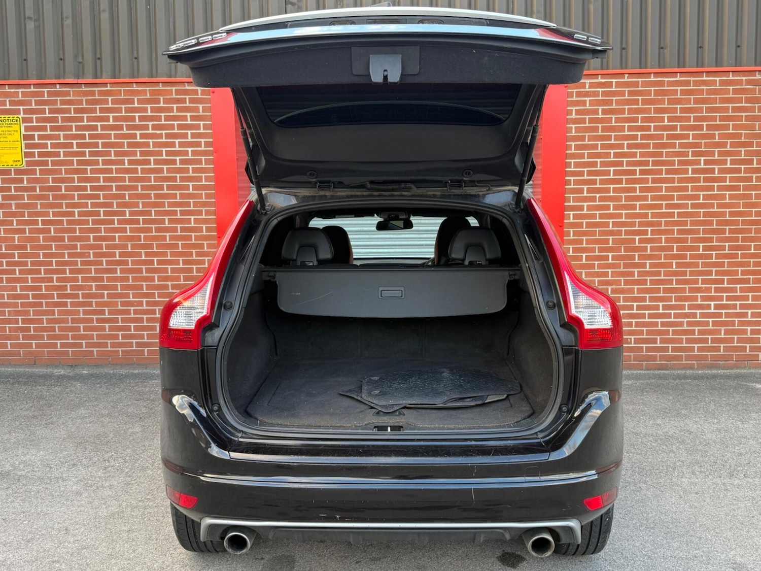 Used Volvo XC60 2015 for sale - 76993370: Photo 39