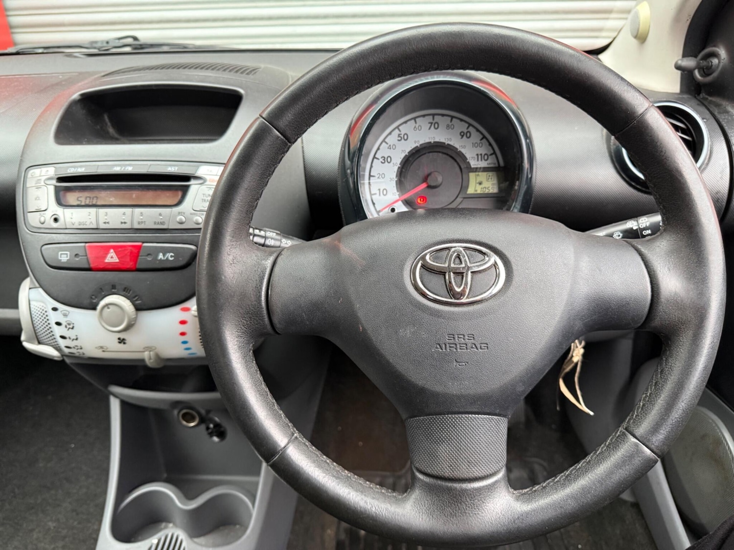 Used Toyota AYGO 2011 for sale - 76060942: Photo 16