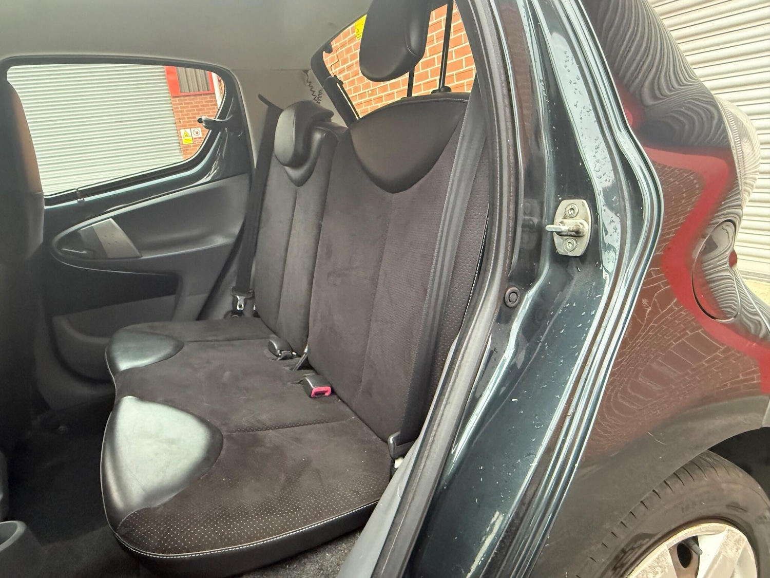 Used Toyota AYGO 2011 for sale - 76060942: Photo 22