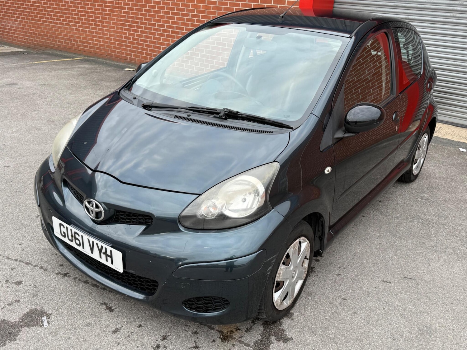 Used Toyota AYGO 2011 for sale - 76060942: Photo 6
