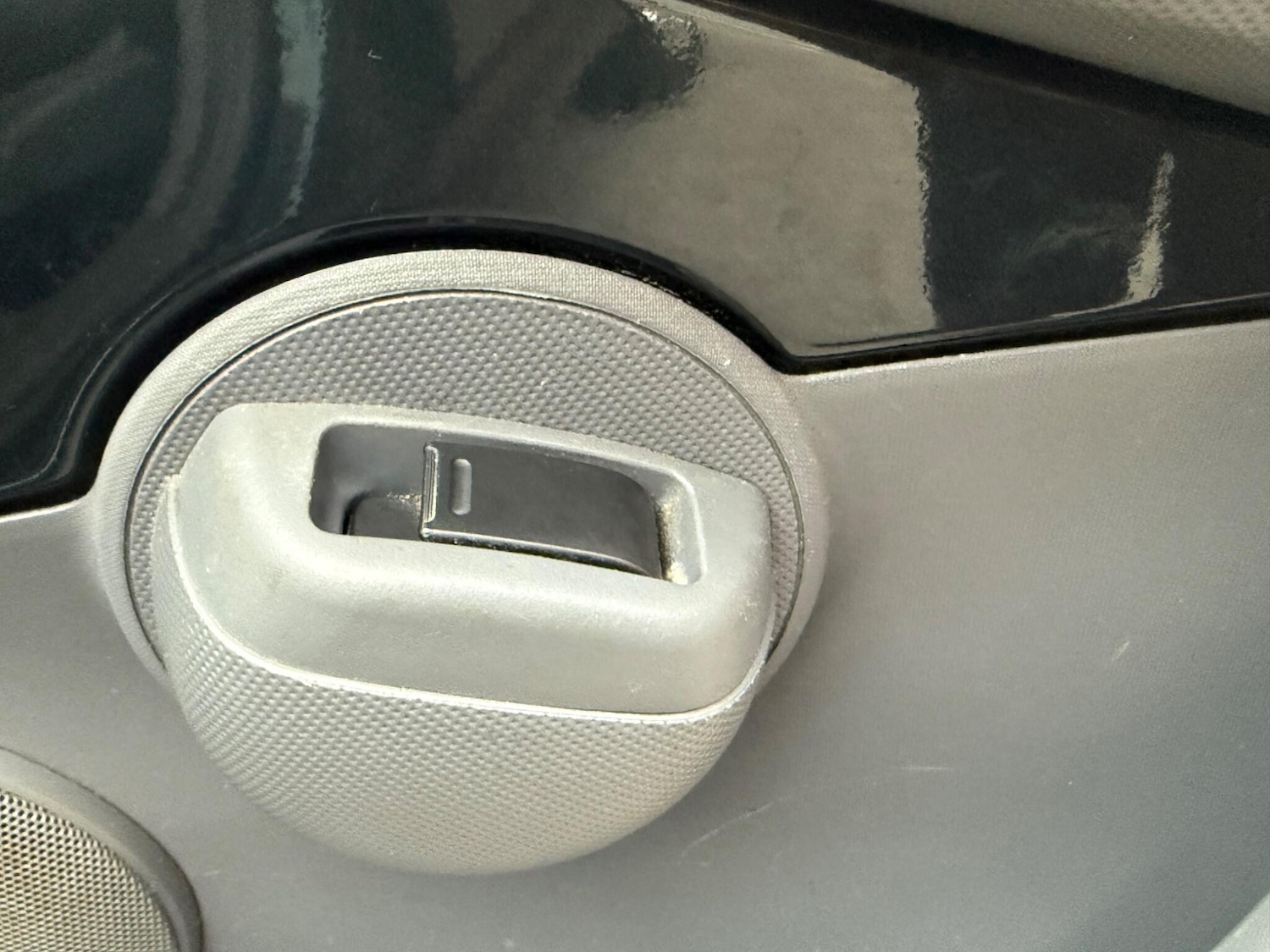 Used Toyota AYGO 2011 for sale - 76060942: Photo 9