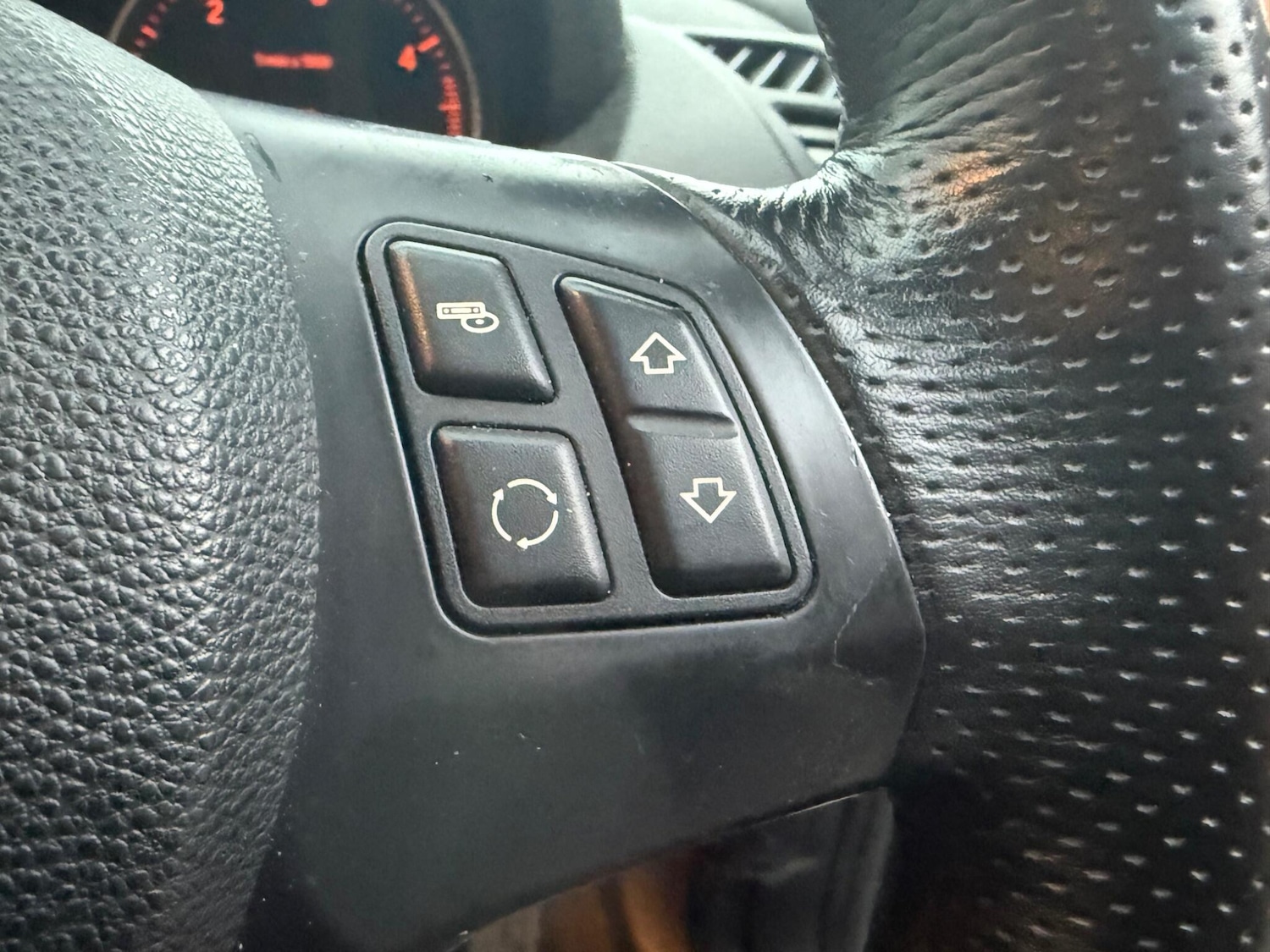 Used BMW 1 Series 2009 for sale - 76388997: Photo 11