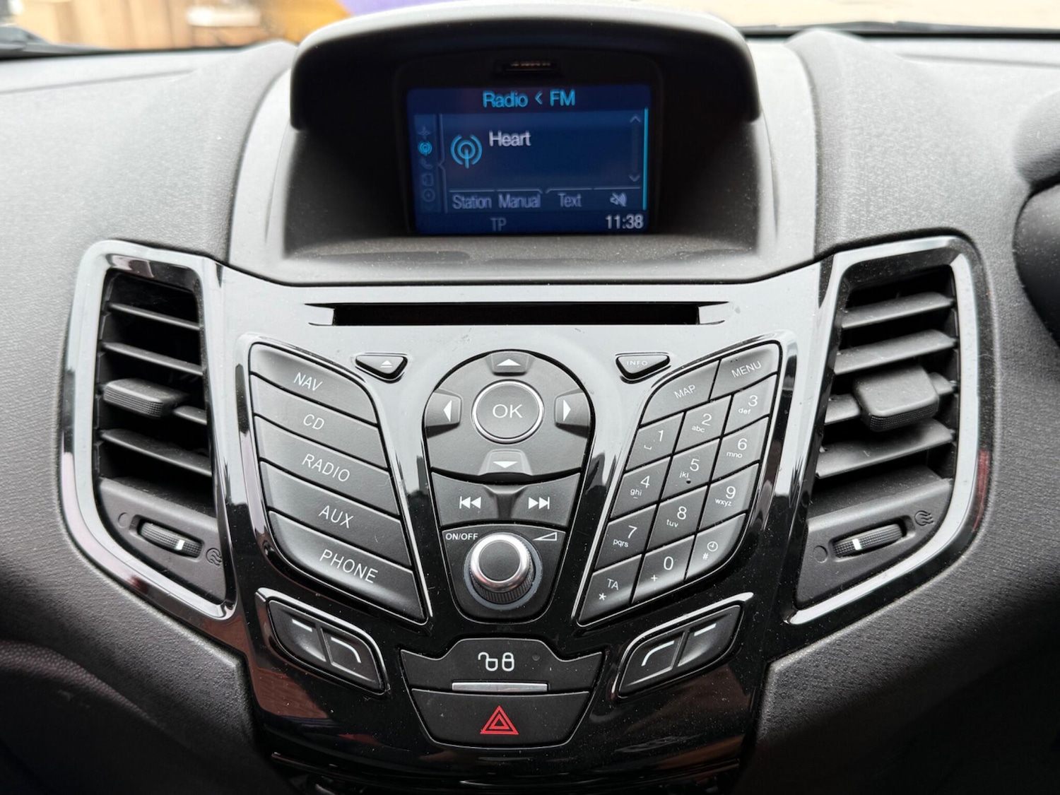 Used Ford Fiesta 2016 for sale - 75981734: Photo 16