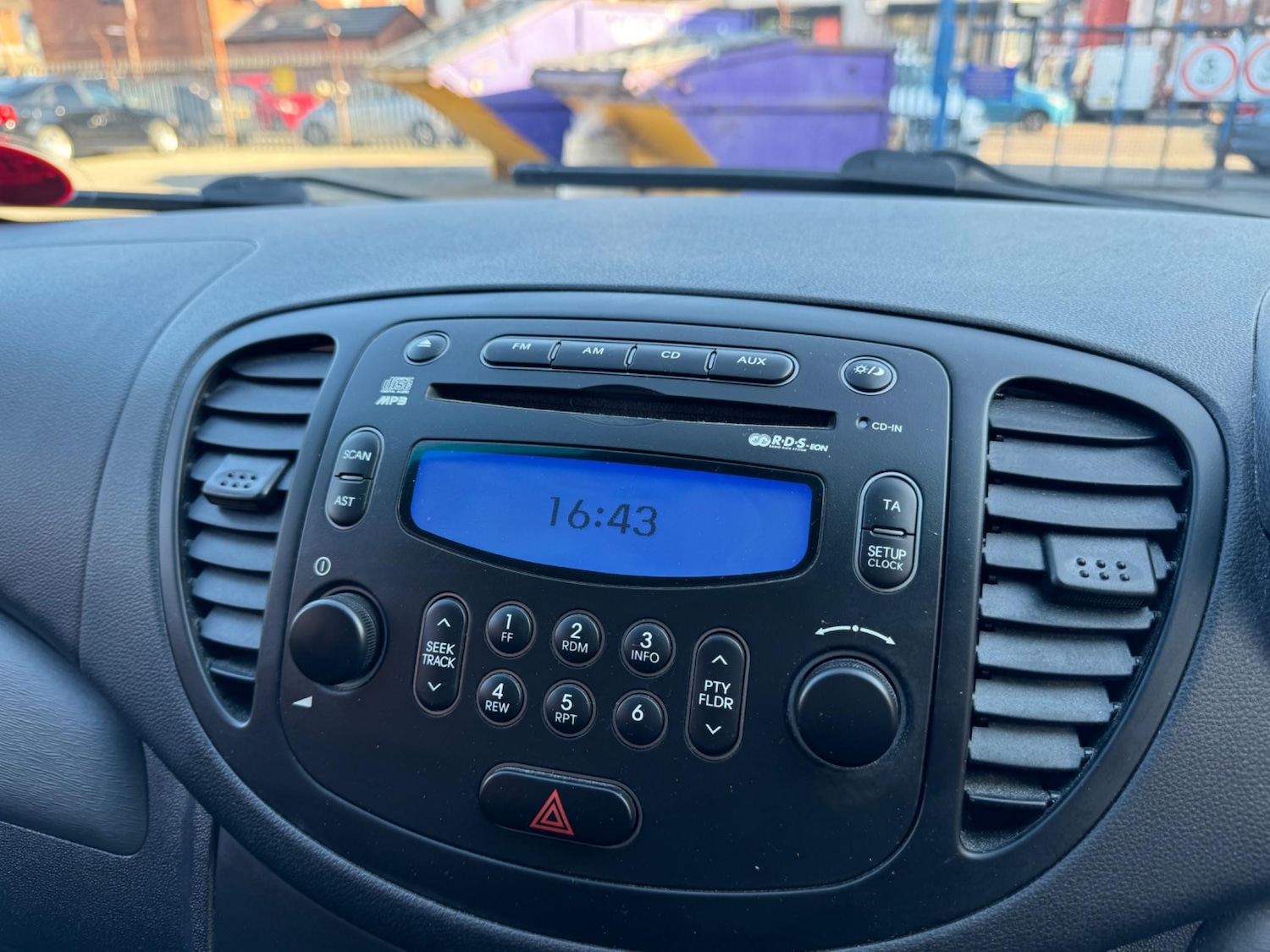 Used Hyundai i10 2013 for sale - 76987724: Photo 12