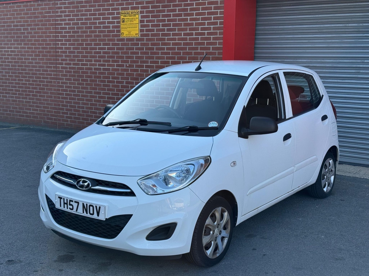Used Hyundai i10 2013 for sale - 76987724: Photo 5
