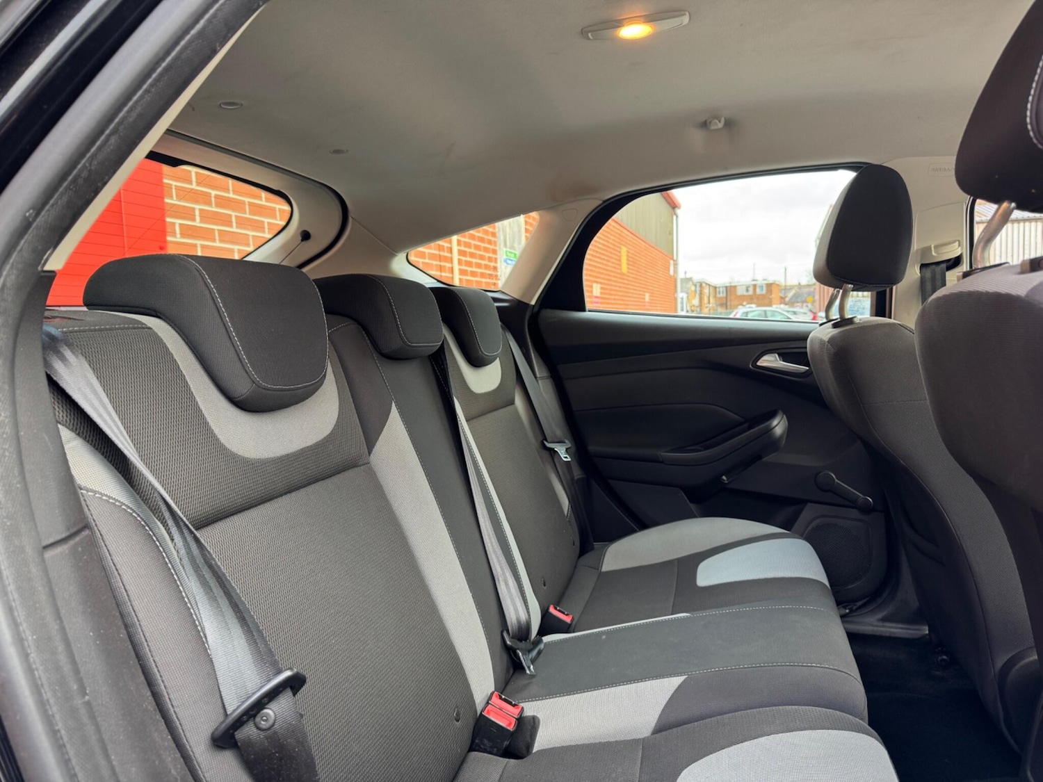 Used Ford Focus 2012 for sale - 76562451: Photo 23