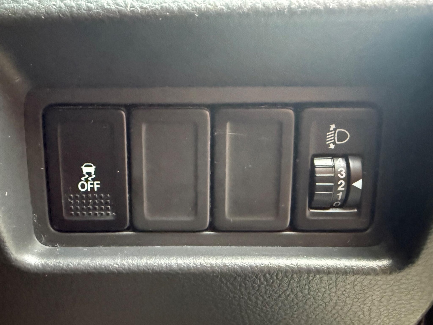 Used Suzuki Swift 2010 for sale - 77794175: Photo 10