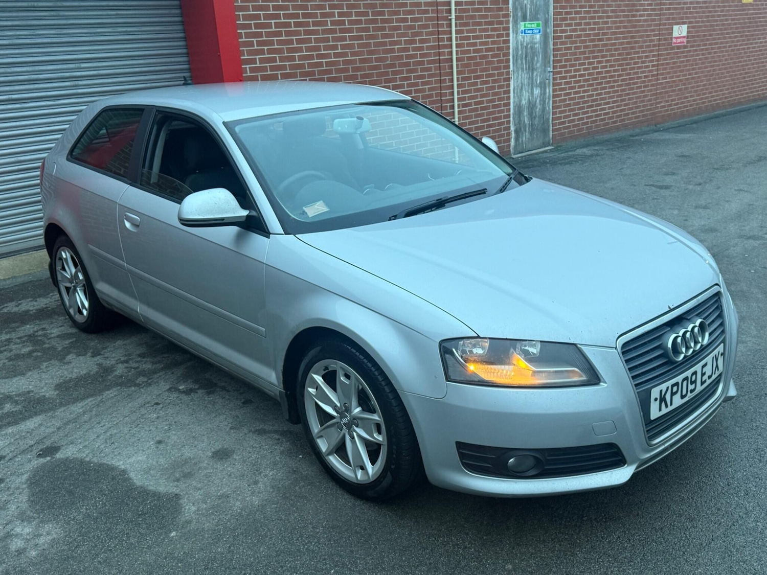 Used Audi A3 2009 for sale - 77142980: Photo 2