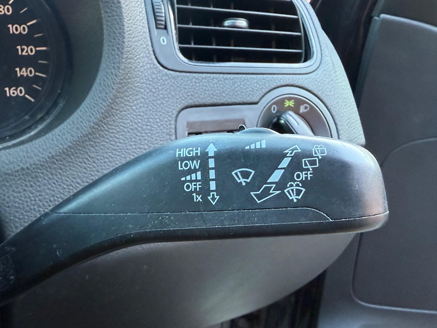 Used Volkswagen Polo 2010 for sale - 76995380: Photo 12