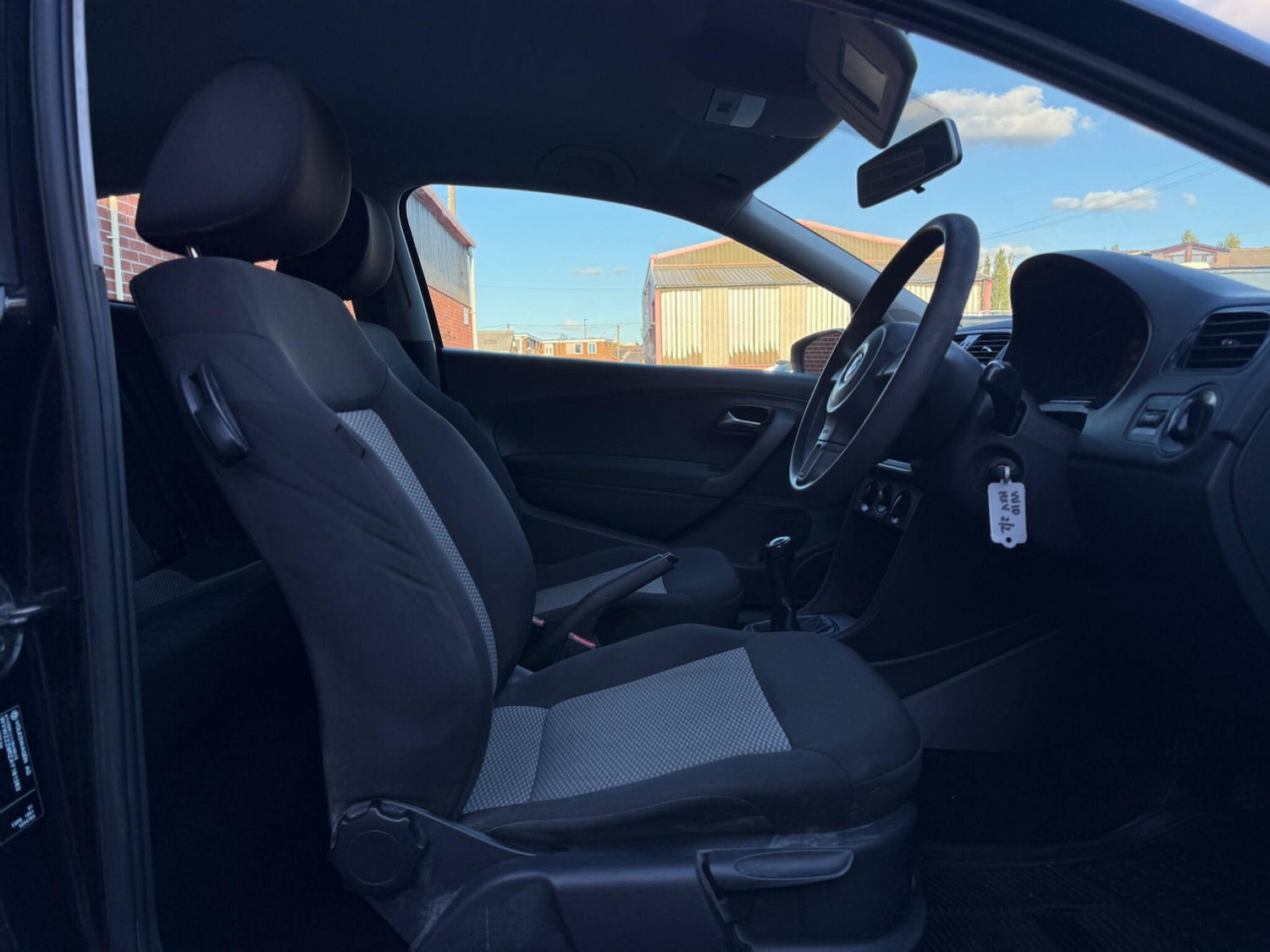 Used Volkswagen Polo 2010 for sale - 76995380: Photo 19