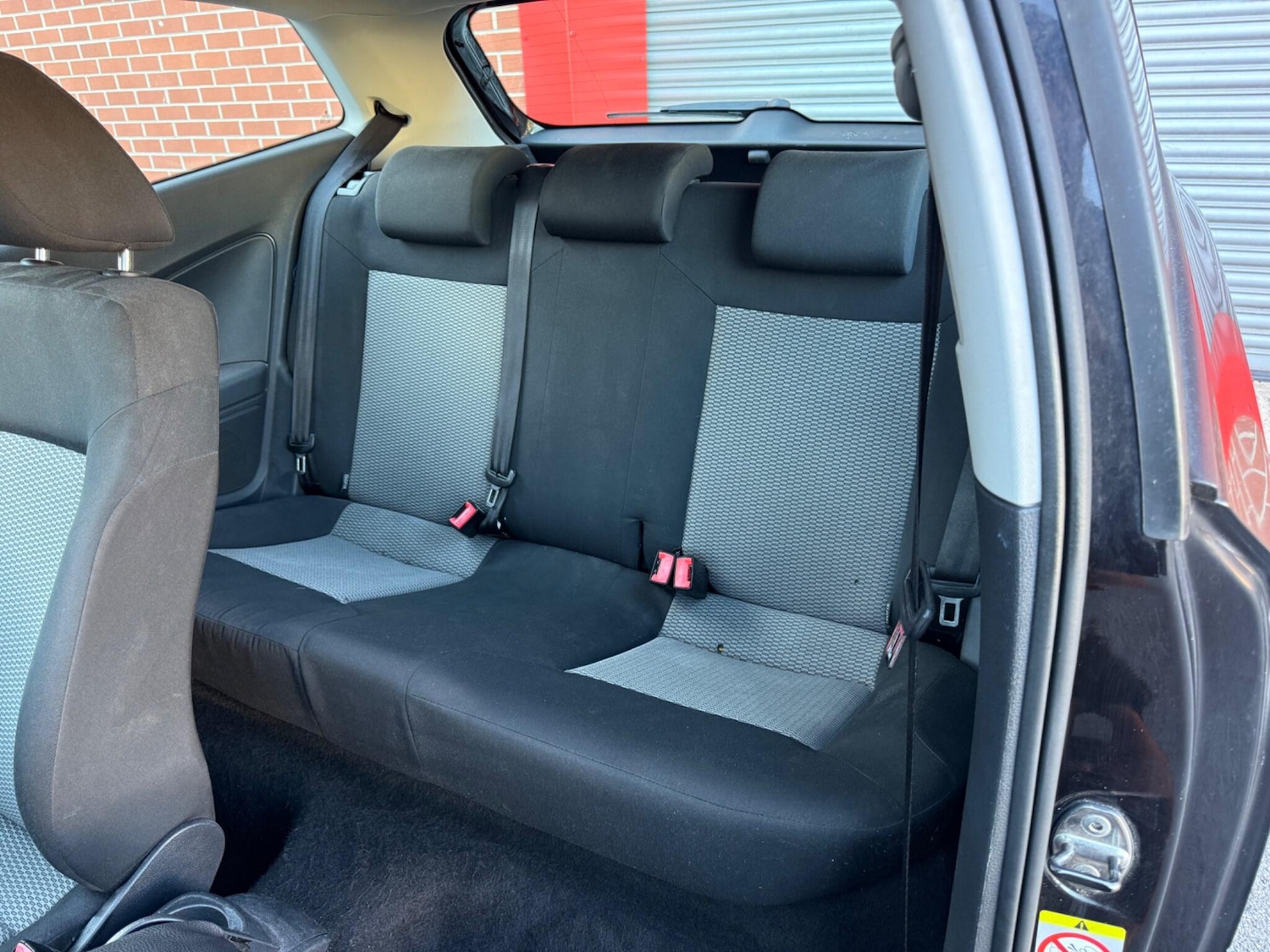 Used Volkswagen Polo 2010 for sale - 76995380: Photo 23