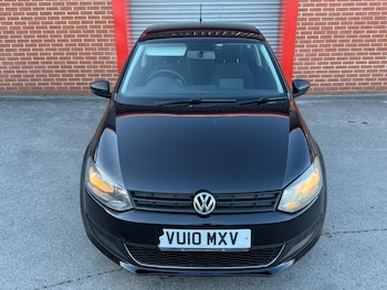Used Volkswagen Polo 2010 for sale - 76995380: Photo