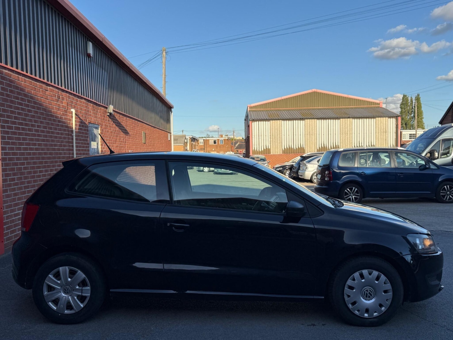 Used Volkswagen Polo 2010 for sale - 76995380: Photo 7