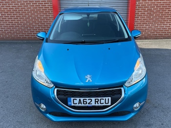 Used Peugeot 208 2013 for sale - 75747120: Photo
