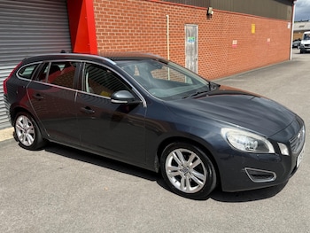 Used Volvo V60 2011 for sale - 78860165: Photo