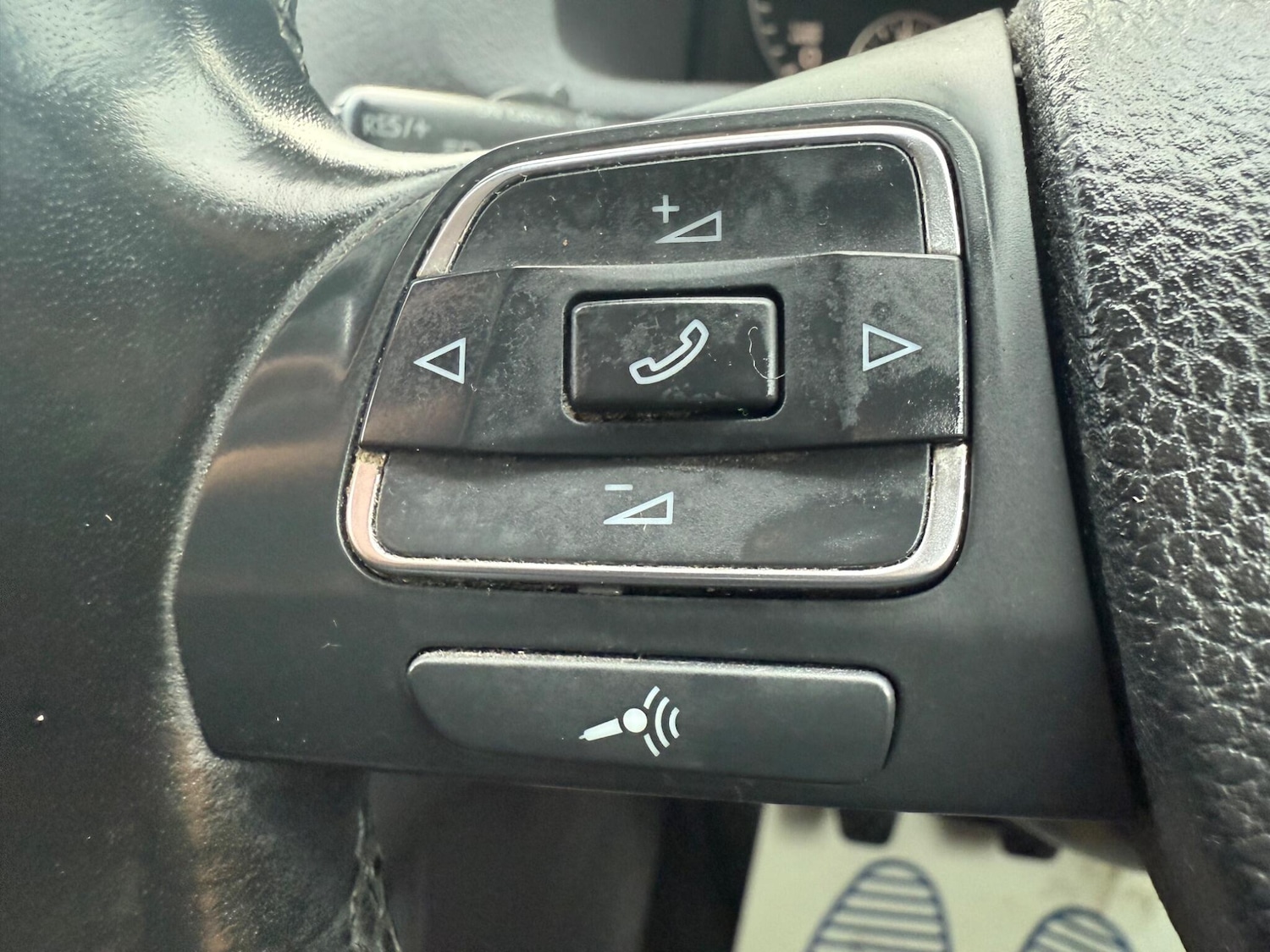 Used Volkswagen Touran 2011 for sale - 77396259: Photo 13